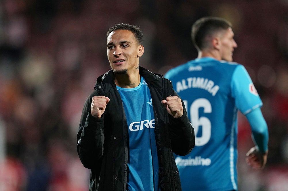 Antony : Vers un Transfert au Real Betis - Un Avenir Prometteur et Incertain