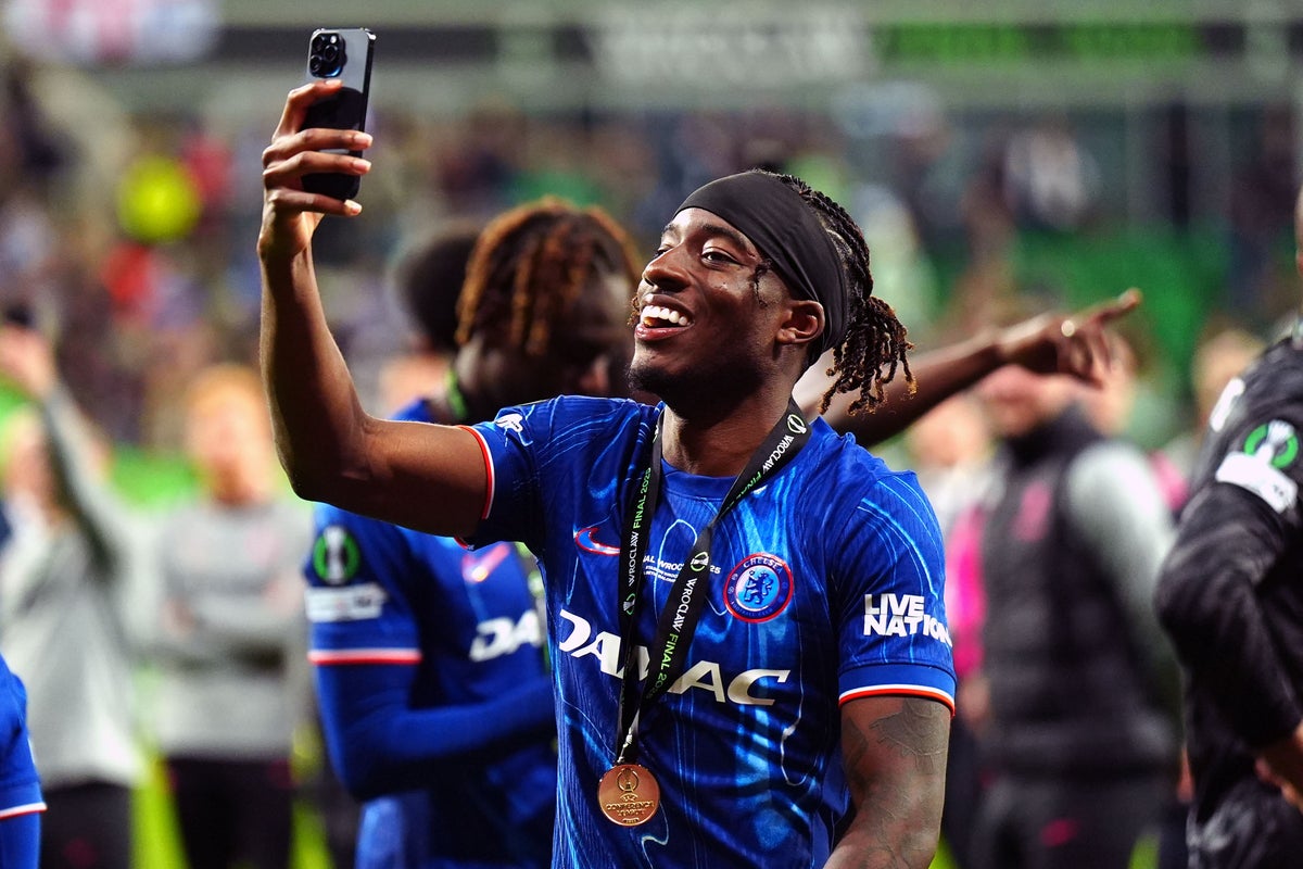 Mercato Estival 2025 : Les Géants de la Premier League à l'Œuvre